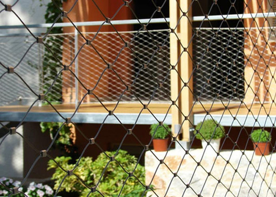Προσαρμοσμένο εύκαμπτο πλέγμα σχοινιών καλωδίων ανοξείδωτου κιγκλιδωμάτων για το μπαλκόνι με ferrule 2,0 τρύπα χιλ. 50*50 χιλ.